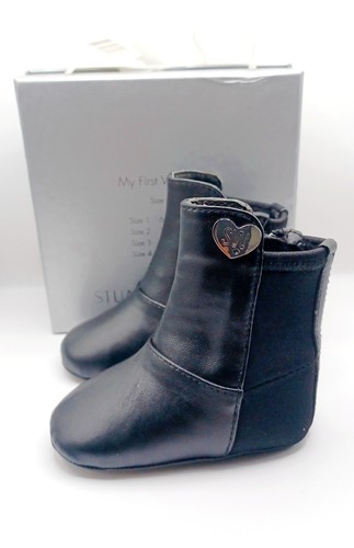 Stuart Weitzman Baby 50/50 Boots - Size 1 (6 weeks - 3 months) - Picture 4 of 6