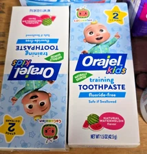 New Orajel Kids CoComelon Training Toothpaste Fluoride-Free (PACK OF 6)