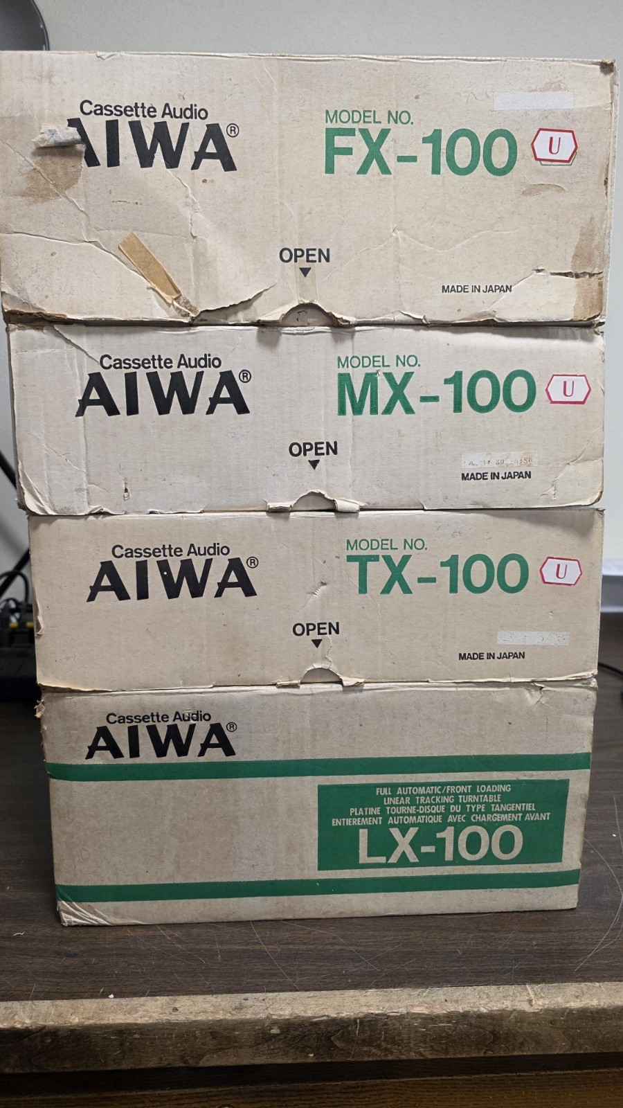 Aiwa LX-100 Turntable,TX-100 Tuner,MX-100 Amp,& FX-100 Tape Deckw/SX-15 Speakers