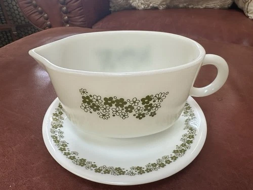 Vintage PYREX Green Spring Blossom Gravy Boat & CORELLE Crazy Daisy Saucer