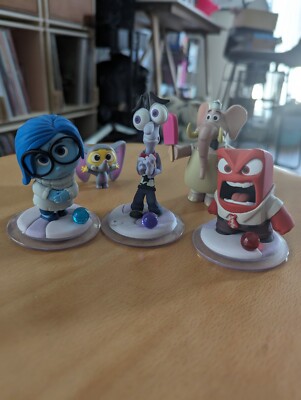 disney infinity figures plus two zootopia figures