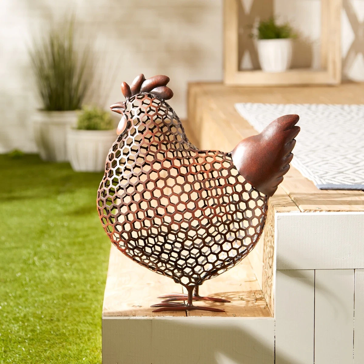 Metal Chicken Wire Art Sculpture Statue Country Tabletop Patio