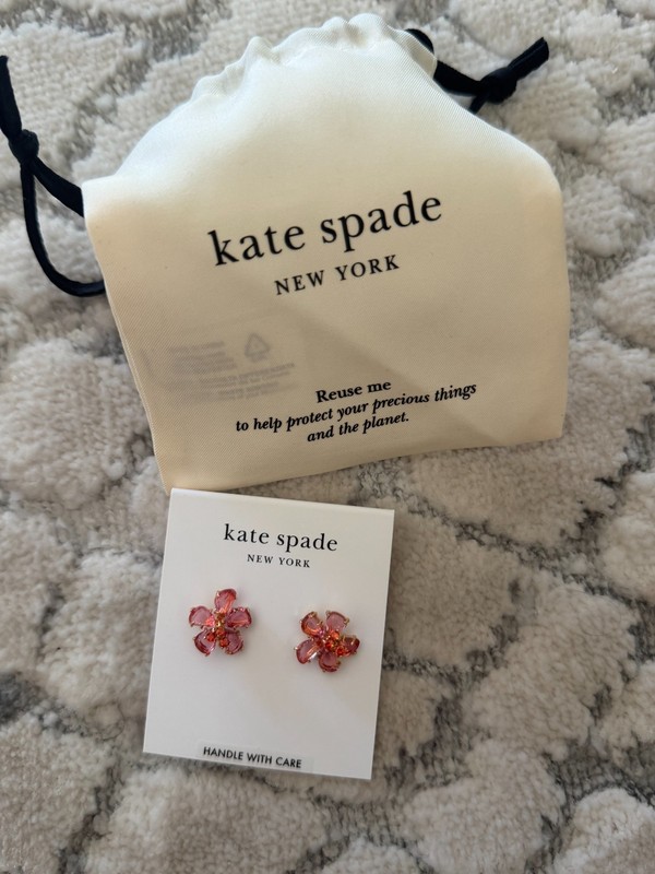 NWT Kate Spade Paradise Flower Stud Earrings Pink Gold Tone Floral Crystal