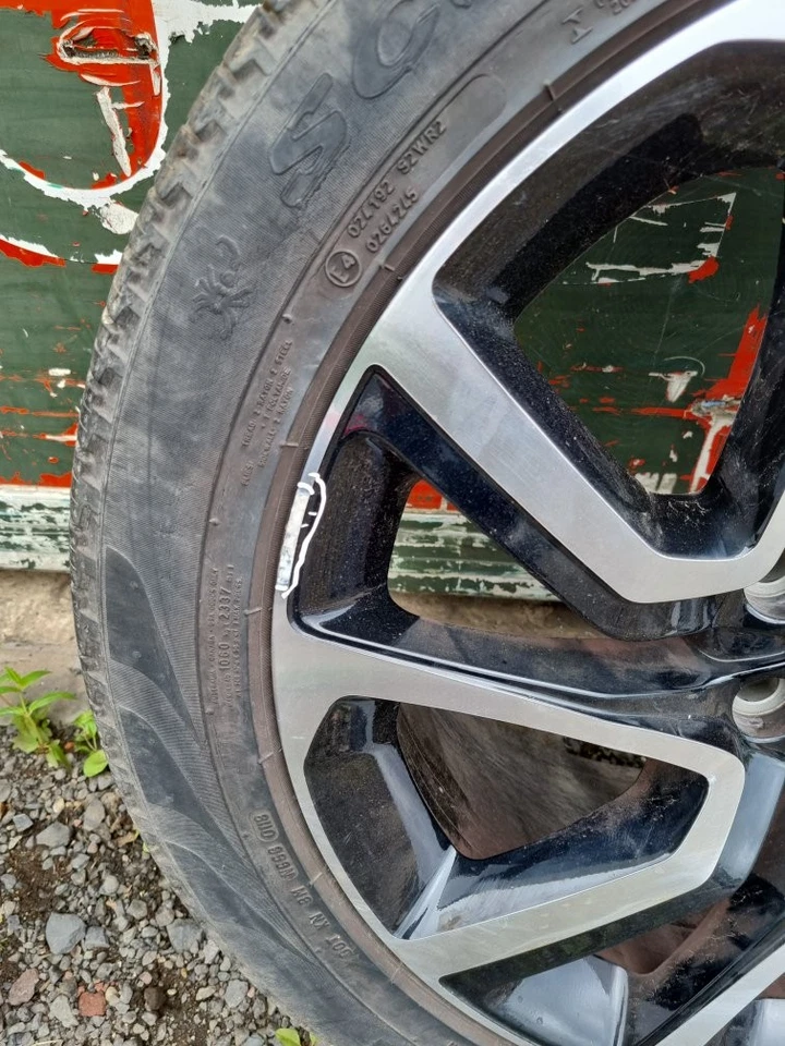 Land Rover DISCOVERY L462 2017-2020 Alloy ( A )  - Image 3 of 4