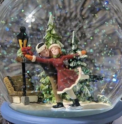  New Vintage Roman Glitterdome Snow Glass Globe Musical Figure Skating Couple