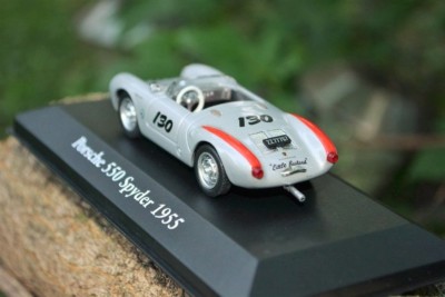 ミニカー Porsche 550 Spyder 1955 PORSCHE 550 SPYDER Diorama Collectible DieCast Model Car 1:64