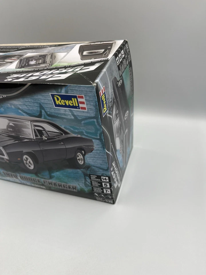 REVELL MODEL 1/25 DOMINIC'S FAST & FURIOUS 1970 DODGE CHARGER NEW SEE ALL - Image 3 of 4