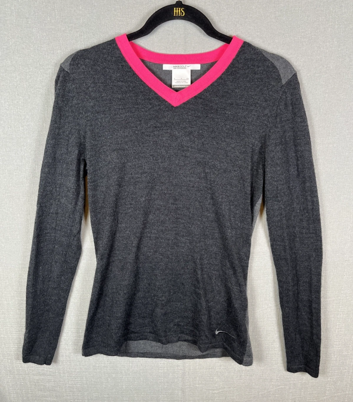 Nike Golf Womens Size Small Merino Wool Blend V-Neck Sweater Grey Pink Trim EUC