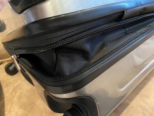 NWOT/B Tumi V4 Extended Trip Expandable 4 Wheeled Packing Case Luggage , Silver - Picture 9 of 16