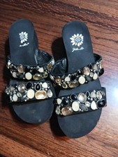 Women's Yellow Box sandals size 6