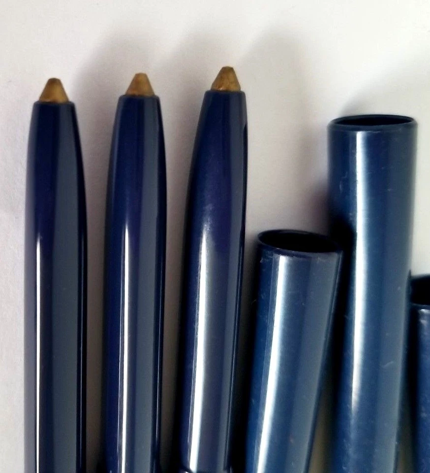 3 pcs Alexandra de Markoff Outlasting Smooth Stroke eyeliner 24 KARAT 1 FREE - Image 2 of 2