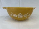 PYREX Butterfly Gold Cinderella Nesting Mixing Bowl 442 (1.5qt) Vintage