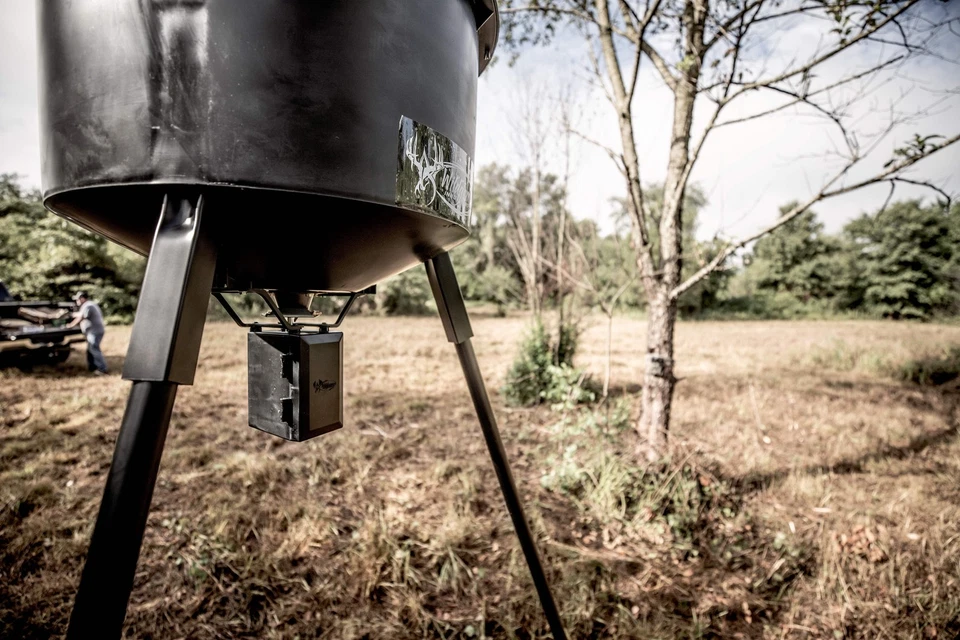 Wildgame Innovations 6V Plastic Power Control Unit for Feeder - Image 4 of 4