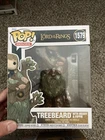 Funko Pop! Vinyl 6 in: The Lord of the Rings Treebeard with Merry & Pippin #1579