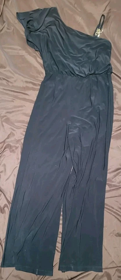 Mono Soho Apparel Limited forrado negro con correas asimétricas y dorado... Foto 2 de 3