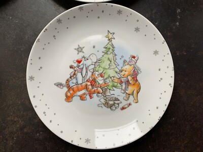 【Christmas Sale】ロイヤルドルトン Pooh プレート Disney Winnie the Pooh and Friends Holiday Christmas Dinner Plates
