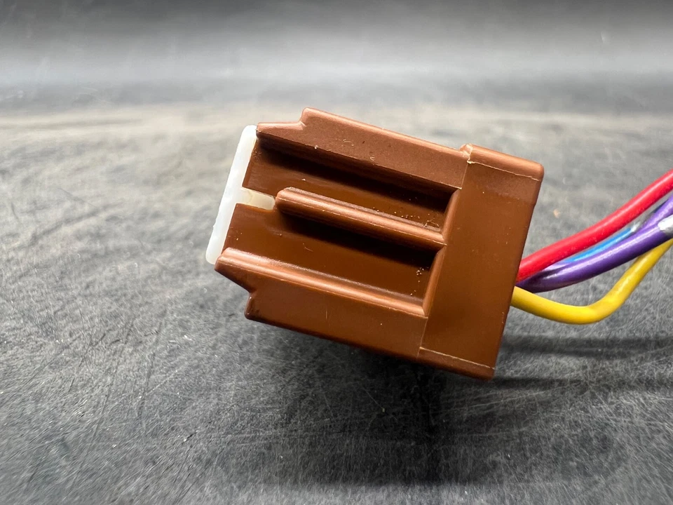 Nissan NV2500 HD 2012-2020 furgoneta OEM caja de fusibles conjunto coleta arnés de cableado Foto 2 de 4