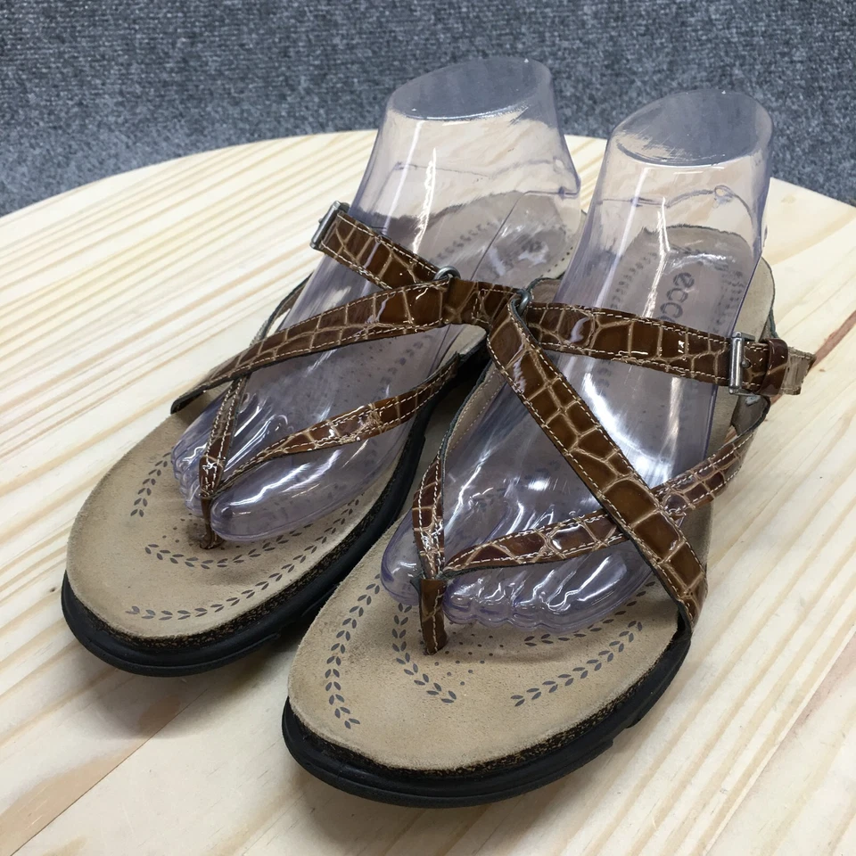 Sandalias Ecco para mujer 41 tanga marrón piel de cocodrilo hebilla informales cómodas planas Foto 3 de 4