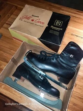 Vintage Brunswick Sports Gold Crown Ice Skates 6614 Sz 11 Men's Figure With box
