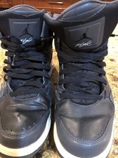 Nike Flight 13 negro para hombre 9,5 baloncesto 629877-003 excelente suela y plantilla