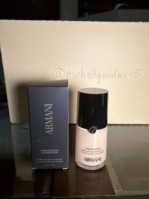 Armani Beauty Mini Luminous Silk Natural Glow Foundation 2 0.6 Oz/ 18 ML