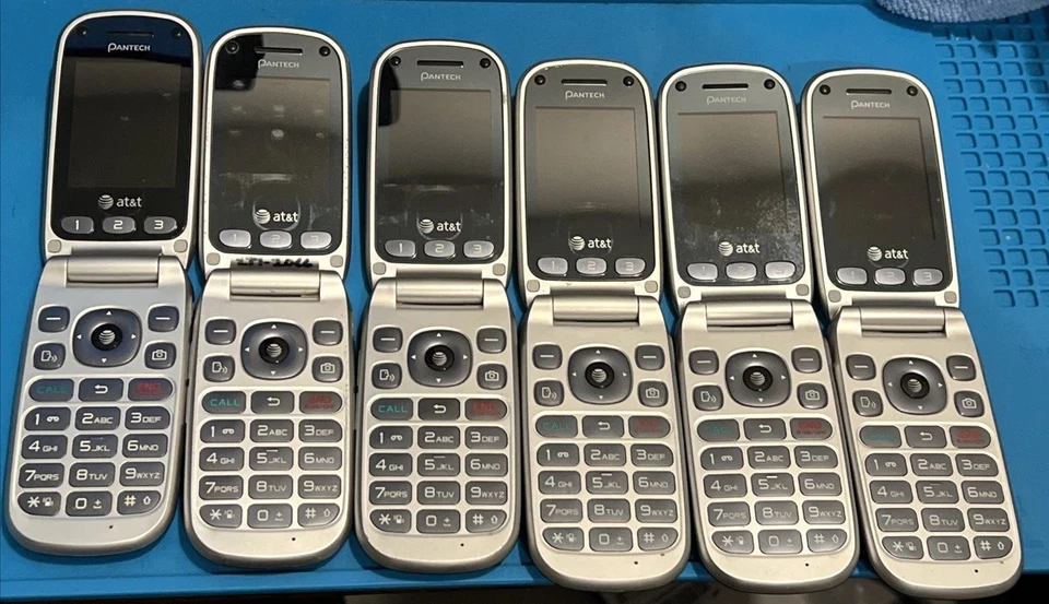 Pantech Breeze 3, P2030, AT&T, Flip Phone, 3G, GSM, Each Sold Separately, 👀Info - Image 3 of 4