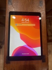 Apple iPad 8th Generation - 32 GB Wifi Space Gray Locked Holds Charge Powers On
