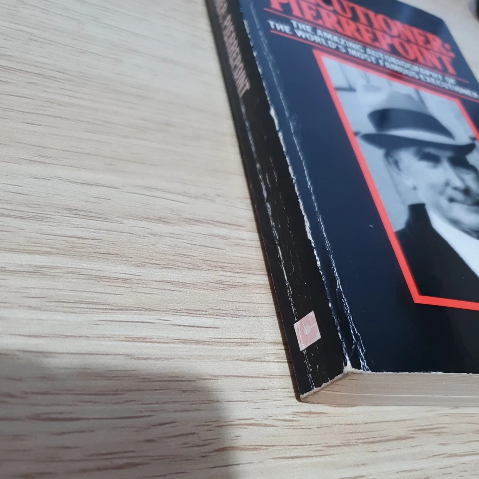 Executioner Pierrepoint Paperback Book Coronet 1977. 1992 Release. - Image 4 of 4