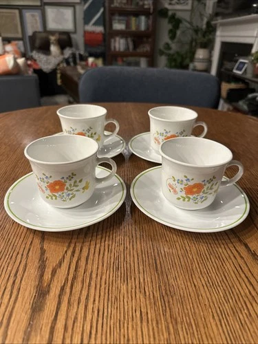 Corning Ware Corelle Wildflower Coffee Tea Cups/ Mugs With Saucers Set Of 4