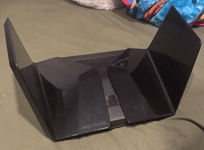 NETGEAR Nighthawk WiFi 6 Router (RAX200) 12-Stream Gigabit Router AX11000 Used
