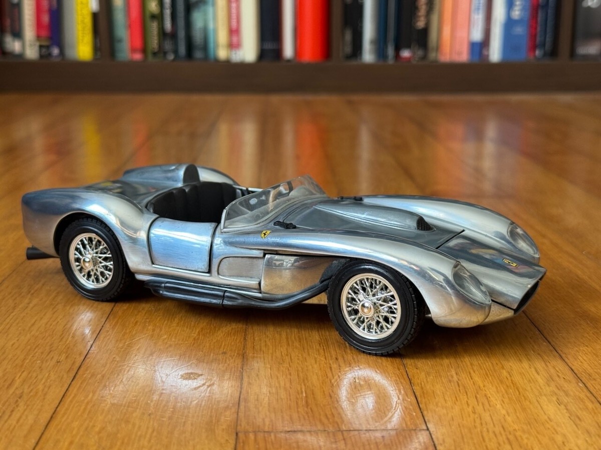 特価 Hot Wheels 1/18 フェラーリ 250 Testa Rossa Hot Wheels Ferrari Racer 250 Testa Rossa | eBay
