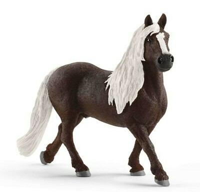 Z  Black Forest Stallion 13897 strong Schleich Anywheres a Playground