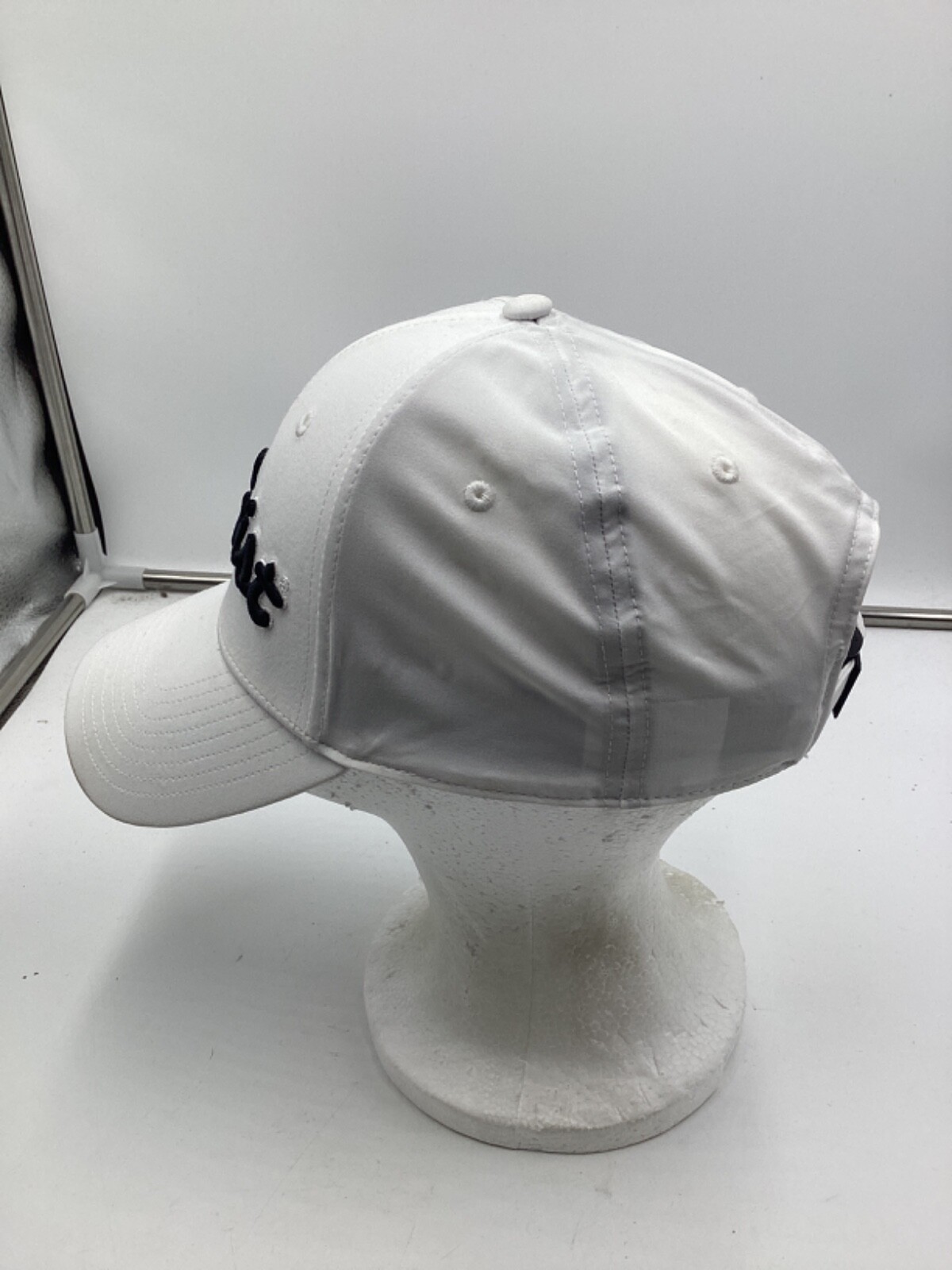 Titleist White Adjustable Polyester Blend Golf Ca… - image 3