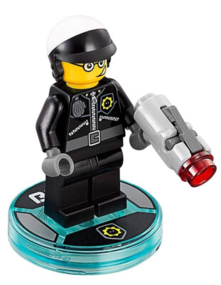 New Lego Minifigure - Bad Cop w/ Dimensions Base 71213 (tlm098)
