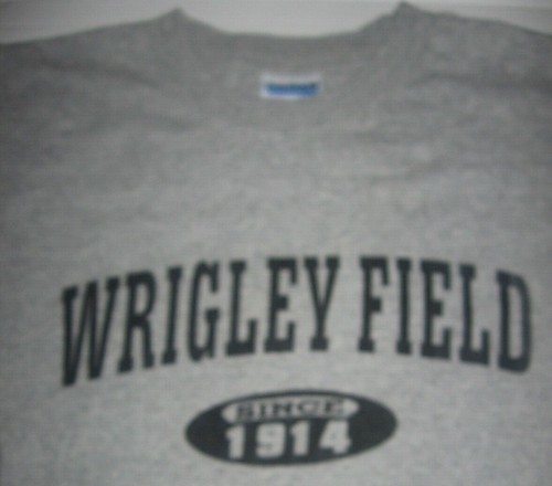 WRIGLEY FIELD Since 1914 CHICAGO CUBS Gray Size M Medium T-Shirt