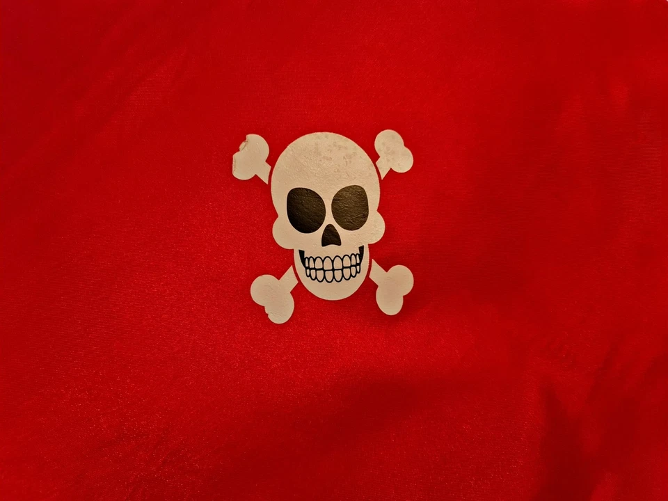 BUFANDA VINTAGE AUTÉNTICA CALAVERA ROJA MACIZA LOGO SATINADO 17" BOLSILLO CUADRADO PEQUEÑO Foto 2 de 3