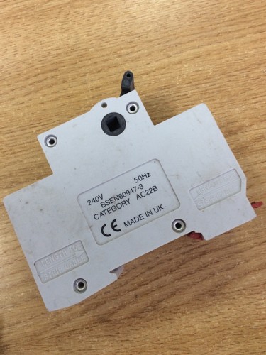 MEM 100A ADSN100R 240V 50Hz BSEN60947-3 RCB USED - Picture 2 of 3