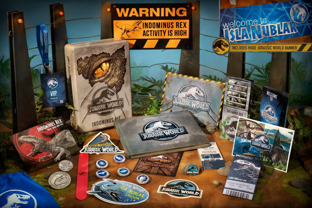 Thumbnail - Jurassic World Indominus Collector Kit Doctor Collector