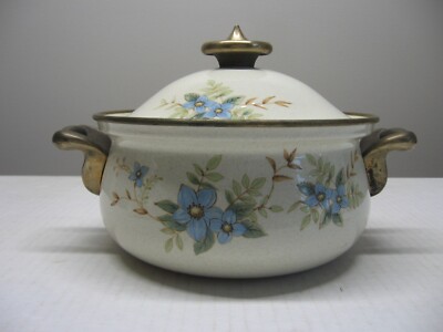 Mikasa Grande Chef #UN704 Day Dreams 2.5 Qt. Pot With Lid - Enamel & Brass