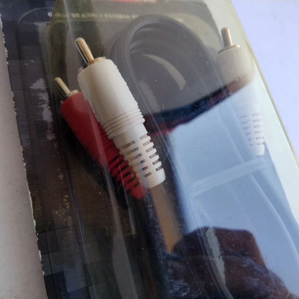 Radio Shack 3 Ft Stereo Audio Cable Technology Plus 42-2351 19.9 - Image 2 of 4