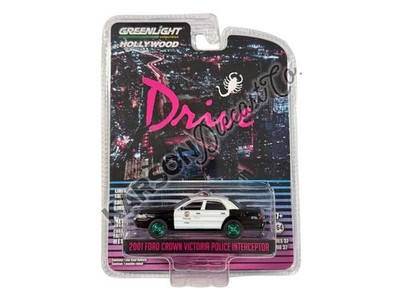 CHASE 2001 Ford Crown Victoria (LAPD) - Drive 1:64 Scale Model Greenlight 44970E