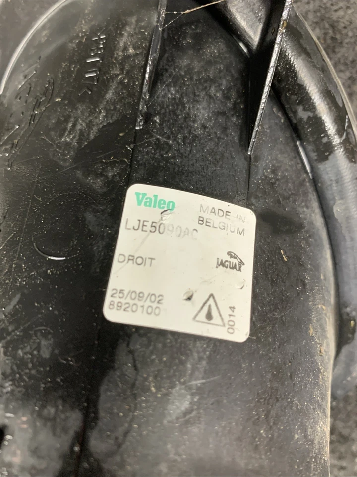 JAGUAR XKR XK8 XJR XJ8 FOG LIGHT RH OEM 2001-2006 PASSENGER JXK - Image 3 of 4