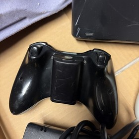 Microsoft Xbox 360 S Black 250GB, 2 Controllers , Power Cord, Tested And Works