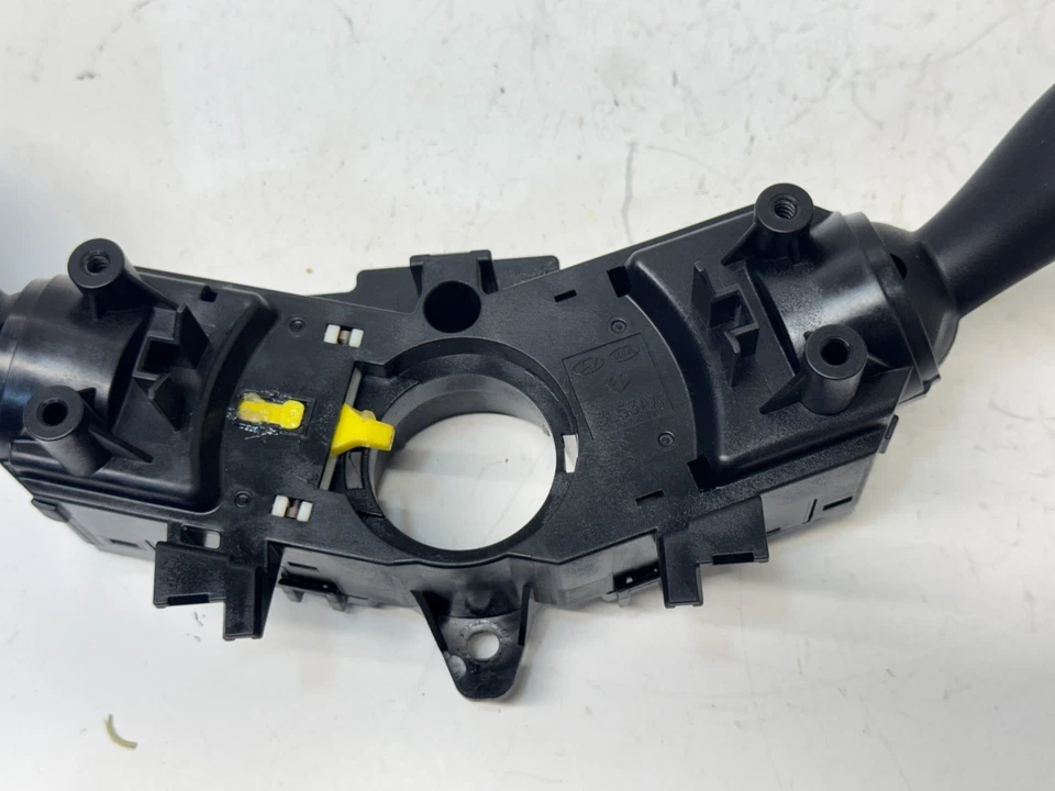 Interruptor de control de limpiaparabrisas de señal de giro de faros KIA FORTE 2019-2021 OEM 93400-M6500 Foto 2 de 4