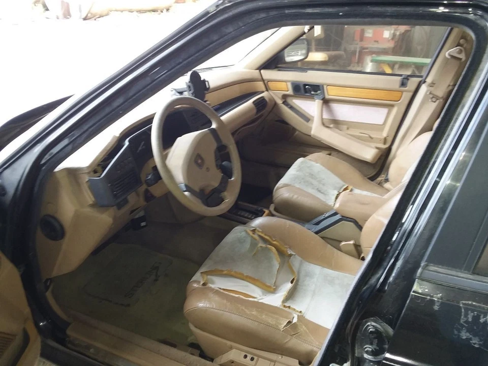 Passenger Right Front Door Fits 87-91 STERLING 2108977 - Image 3 of 4