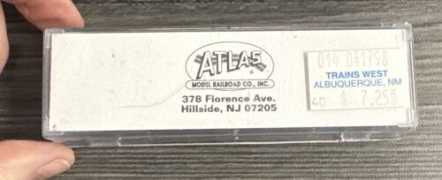 Atlas N Scale 3-Bay Covered Hopper AVISUN Used - Wrong Case - Picture 3 of 4
