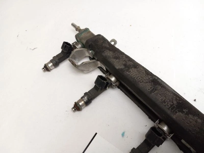 CARRIL DE COMBUSTIBLE para Lincoln MKZ 2009-2019 Foto 3 de 4