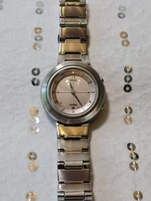 Casio Felite LWQ-300 Radio Controlled ladies quartz watch analogue mod 4306 NOS