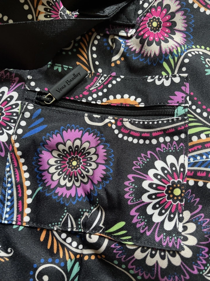 Vera Bradley Bandana Swirl Shoulder Strap HUGE Laundry Bag 24x28 Black College - Image 4 of 4