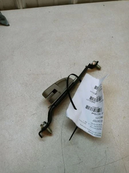 Nissan Titan Armada 2007 ajustador de cinturón de seguridad de pasajero OEM Foto 2 de 4